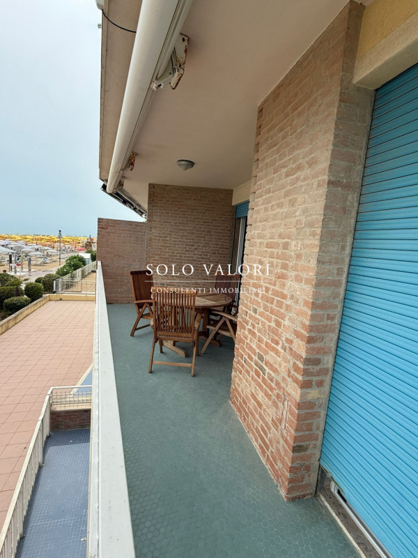 Esclusivo Appartamento Fronte Mare a Jesolo – 3 Camere Matrimoniali, Ampio Terrazzo Abitabile

In...