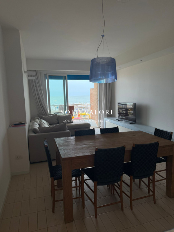 Esclusivo Appartamento Fronte Mare a Jesolo – 3 Camere Matrimoniali, Ampio Terrazzo Abitabile

In...