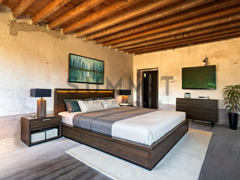 MALO: Immersa nella campagna, proponiamo affascinante CASCINA da ristrutturare, dalle ampie metra...