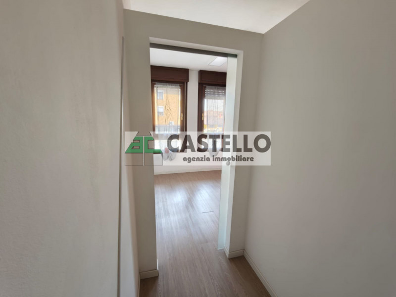 Vigodarzere centro ufficio di circa 65/70mq con ingresso indipendente e poche spese condominiali,...
