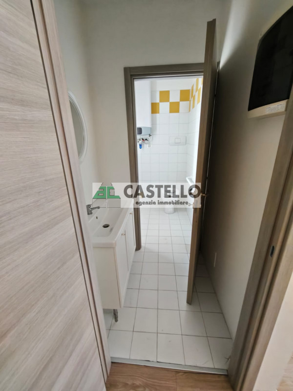 Vigodarzere centro ufficio di circa 65/70mq con ingresso indipendente e poche spese condominiali,...