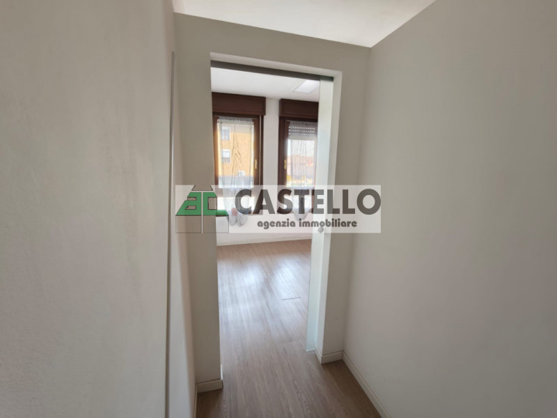 Vigodarzere centro ufficio di circa 65/70mq con ingresso indipendente e poche spese condominiali,...