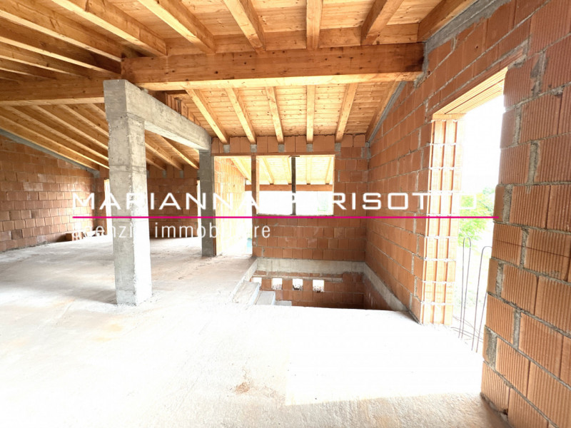 Ns. Esclusiva: Immagina di costruire la tua casa nel cuore della Destra Brenta, circondata dal ve...