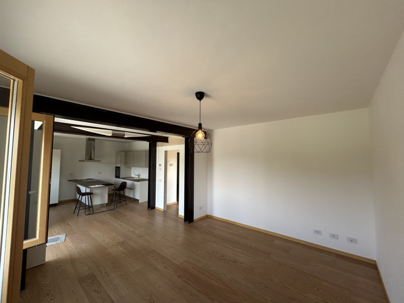 In una zona tranquilla e immersa nel verde a Santa Maria, frazione di Veggiano, ti attende una so...