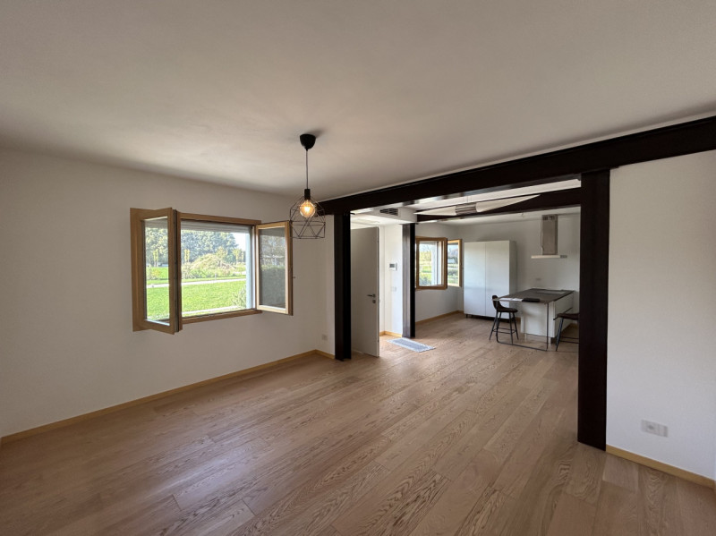 In una zona tranquilla e immersa nel verde a Santa Maria, frazione di Veggiano, ti attende una so...