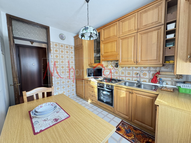 ABANO TERME - Vicino all'istituto comprensivo statale Vittorino da Feltre proponiamo in vendita a...