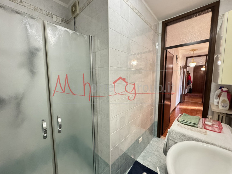 ABANO TERME - Vicino all'istituto comprensivo statale Vittorino da Feltre proponiamo in vendita a...