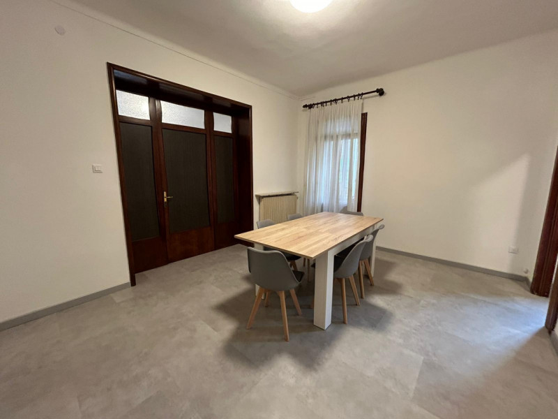 ARACELI

Inserito in un quartiere residenziale, zona ben abitata e molto tranquilla. L’appartamen...