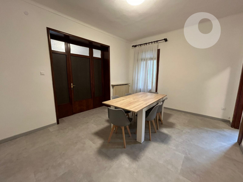ARACELI

Inserito in un quartiere residenziale, zona ben abitata e molto tranquilla. L’appartamen...