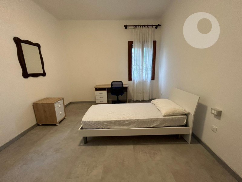 ARACELI

Inserito in un quartiere residenziale, zona ben abitata e molto tranquilla. L’appartamen...