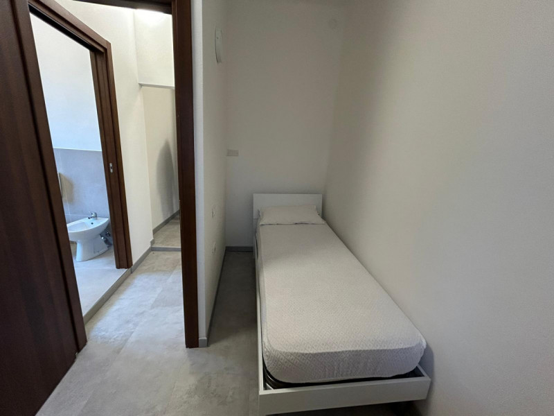 ARACELI

Inserito in un quartiere residenziale, zona ben abitata e molto tranquilla. L’appartamen...