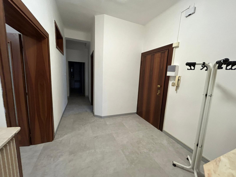 ARACELI

Inserito in un quartiere residenziale, zona ben abitata e molto tranquilla. L’appartamen...