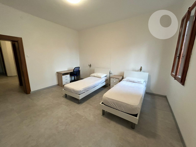 ARACELI

Inserito in un quartiere residenziale, zona ben abitata e molto tranquilla. L’appartamen...