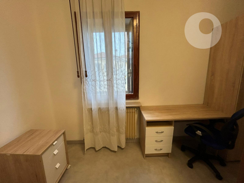 ARACELI

Inserito in un quartiere residenziale, zona ben abitata e molto tranquilla. L’appartamen...