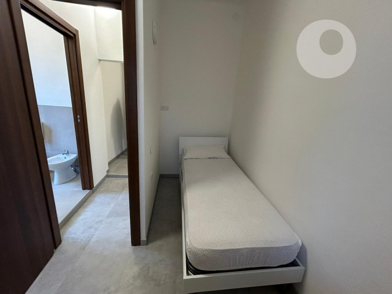 ARACELI

Inserito in un quartiere residenziale, zona ben abitata e molto tranquilla. L’appartamen...