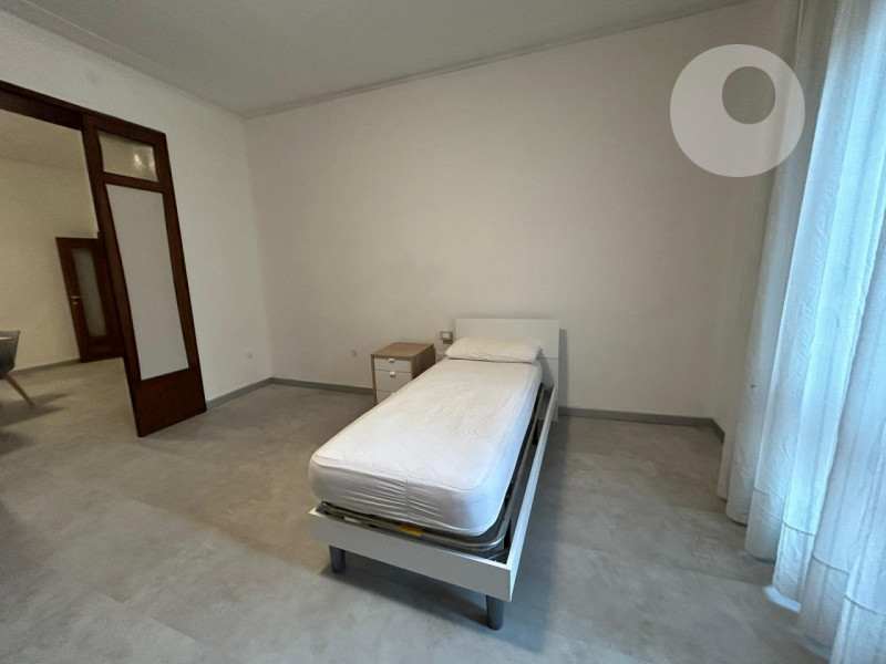 ARACELI

Inserito in un quartiere residenziale, zona ben abitata e molto tranquilla. L’appartamen...