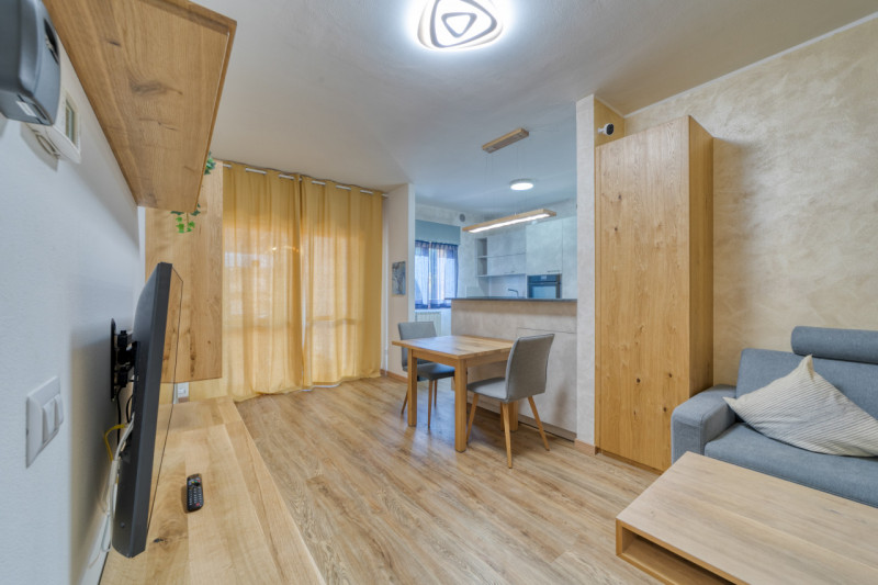 NOVENTA PADOVANA Zona Noventana. Proponiamo in vendita un ESCLUSIVO ATTICO completamente arredato...