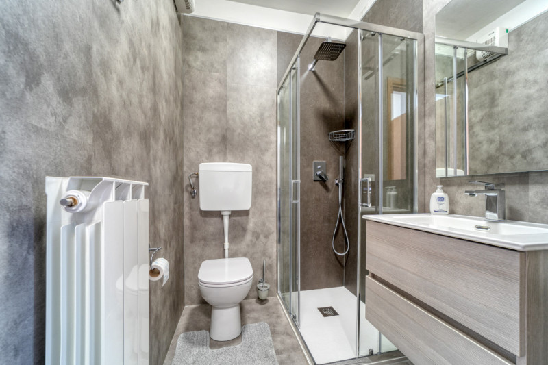 NOVENTA PADOVANA Zona Noventana. Proponiamo in vendita un ESCLUSIVO ATTICO completamente arredato...