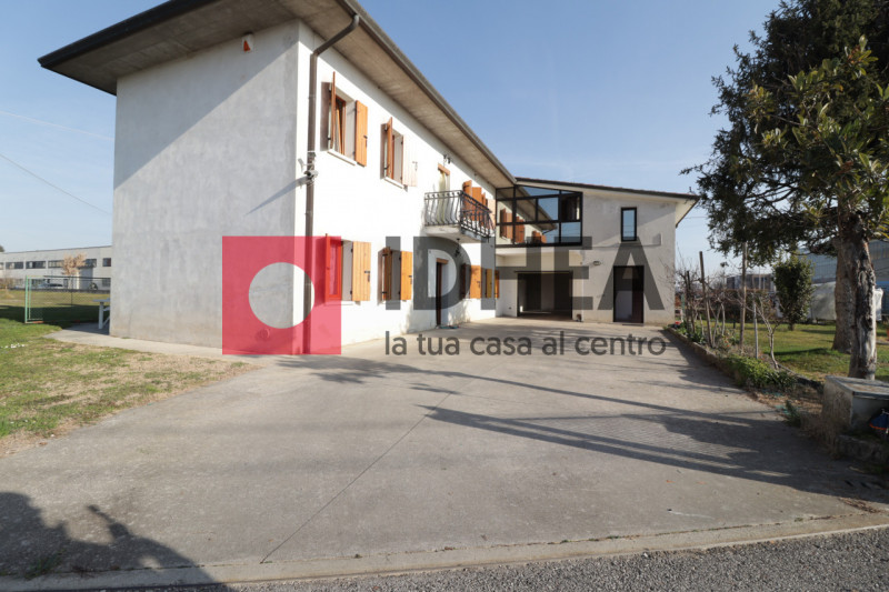MONTEBELLUNA - ZONA INDUSTRIALE

""" RIFERIMENTO FGMB1 """

Visita il nostro sito https://idhea.i...