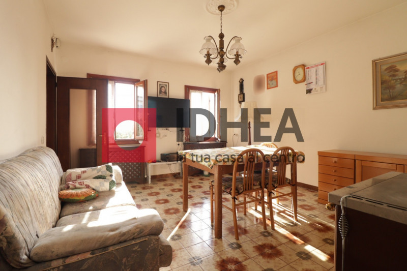 MONTEBELLUNA - ZONA INDUSTRIALE

""" RIFERIMENTO FGMB1 """

Visita il nostro sito https://idhea.i...