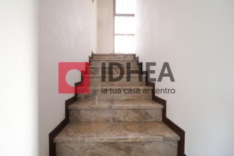 MONTEBELLUNA - ZONA INDUSTRIALE

""" RIFERIMENTO FGMB1 """

Visita il nostro sito https://idhea.i...