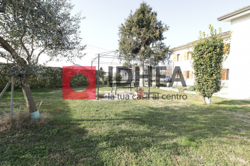 MONTEBELLUNA - ZONA INDUSTRIALE

""" RIFERIMENTO FGMB1 """

Visita il nostro sito https://idhea.i...