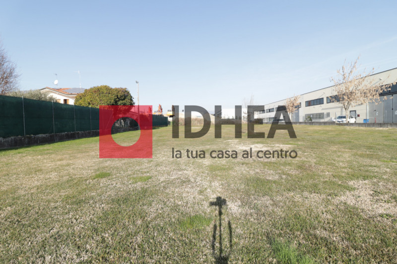 MONTEBELLUNA - ZONA INDUSTRIALE

""" RIFERIMENTO FGMB1 """

Visita il nostro sito https://idhea.i...