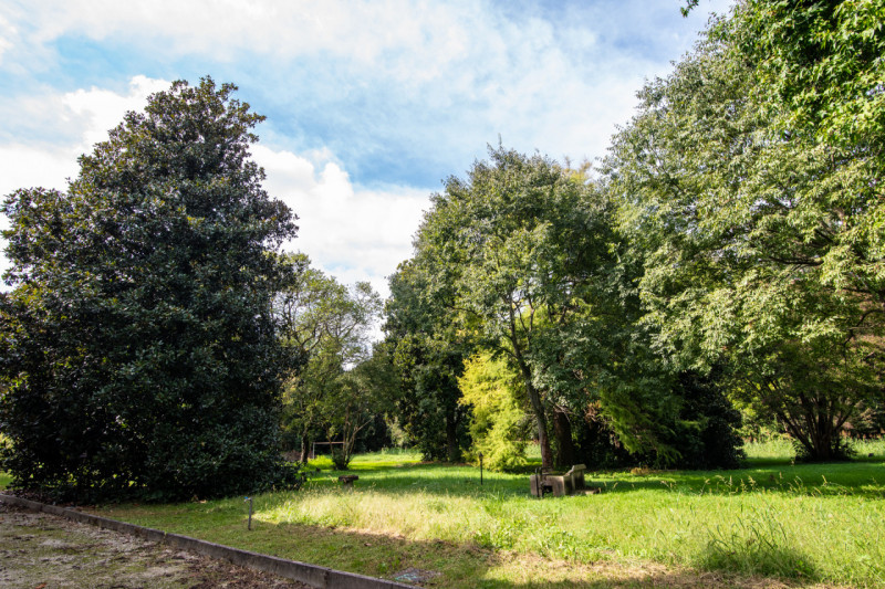 San Giorgio in Bosco – Località Giarabassa

Villa storica da restaurare con parco privato di 2.00...