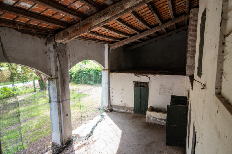 San Giorgio in Bosco – Località Giarabassa

Villa storica da restaurare con parco privato di 2.00...