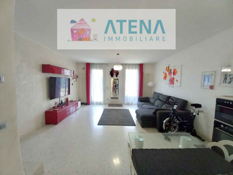 rif. 24666

LIMENA – TAGGÌ DI SOPRA

In posizione tranquilla e riservata, all’interno di una via ...