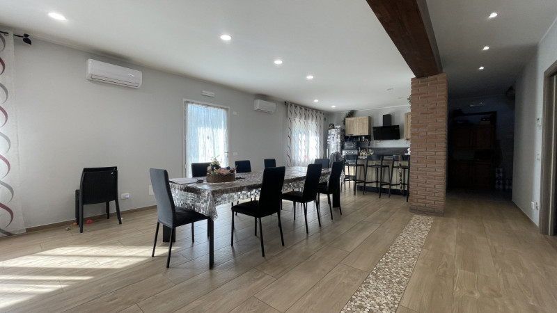 Cerchi una Casa Singola, spaziosa e moderna?
Leggi qui sotto!


Ciao da Arcobaleno Consulenti Imm...