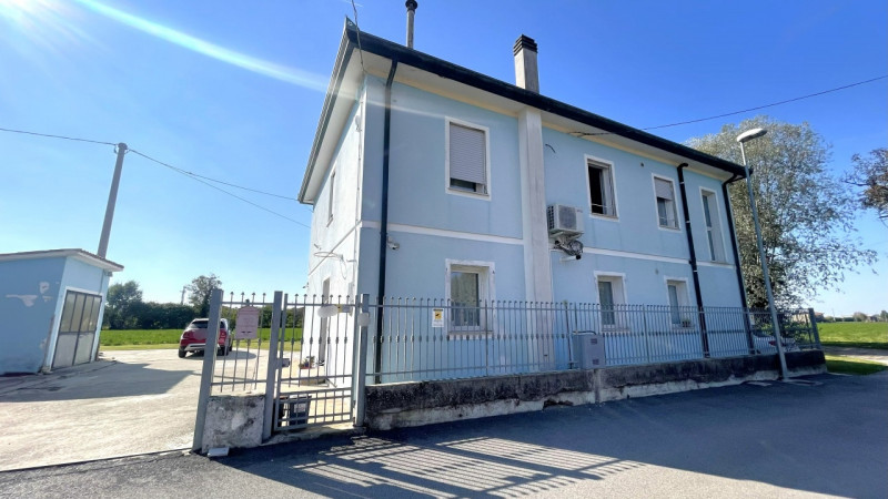 Cerchi una Casa Singola, spaziosa e moderna?
Leggi qui sotto!


Ciao da Arcobaleno Consulenti Imm...