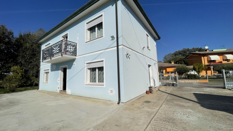 Cerchi una Casa Singola, spaziosa e moderna?
Leggi qui sotto!


Ciao da Arcobaleno Consulenti Imm...