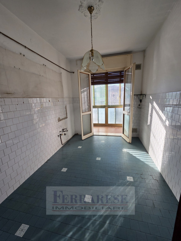 - ASTA IMMOBILIARE - PADOVA quartiere MORTISE - via Alberto Riva villasanta, APPARTAMENTO al pian...