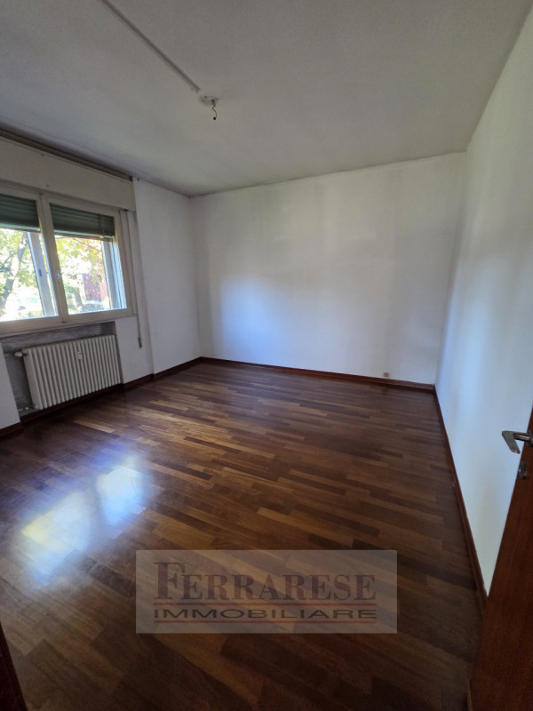 - ASTA IMMOBILIARE - PADOVA quartiere MORTISE - via Alberto Riva villasanta, APPARTAMENTO al pian...