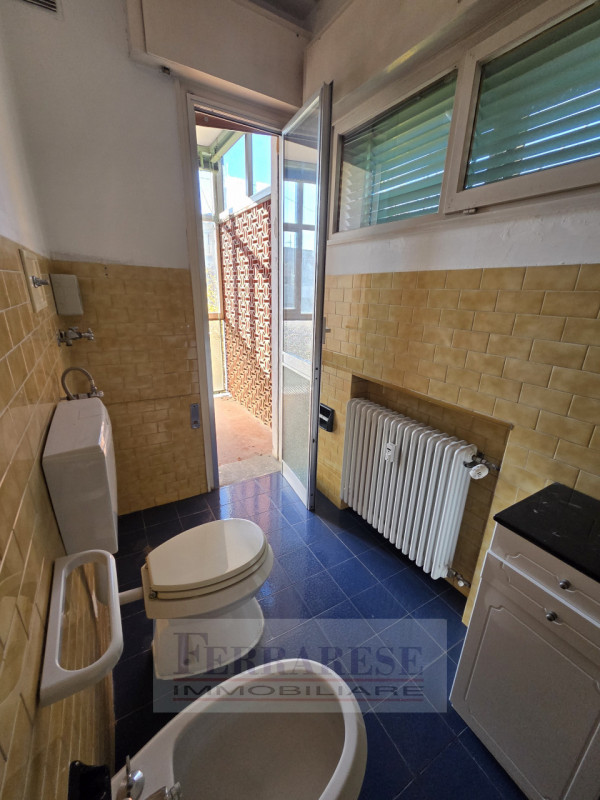 - ASTA IMMOBILIARE - PADOVA quartiere MORTISE - via Alberto Riva villasanta, APPARTAMENTO al pian...