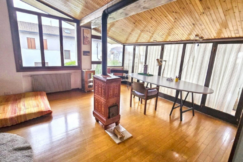 Quest’immobile viene venduto tramite asta online.

Quota di villetta sita a Nove (VI), via Antoni...