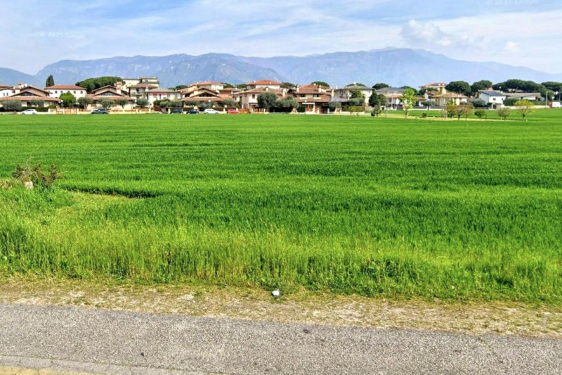 Quest’immobile viene venduto tramite asta online.

Quota di terreno sito a Bassano del Grappa (VI...