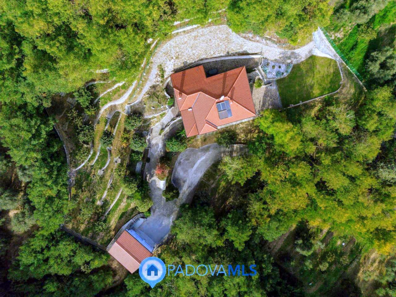 Immobile in esclusiva al Gruppo Padova MLS

Galzignano Terme: Villa contemporanea situata in posi...