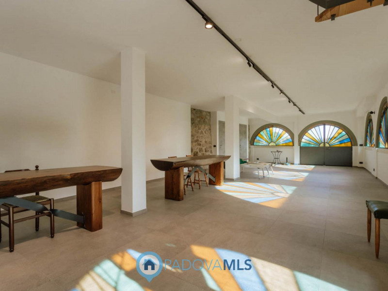Immobile in esclusiva al Gruppo Padova MLS

Galzignano Terme: Villa contemporanea situata in posi...