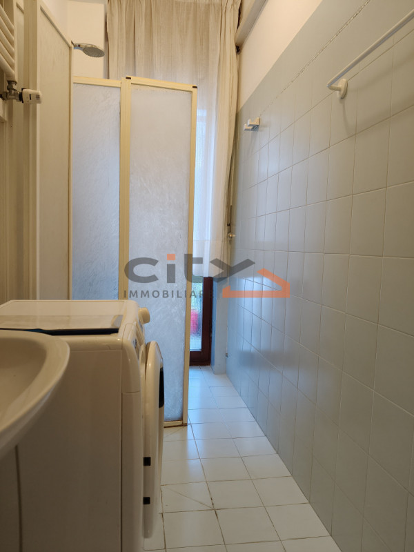 TRICAMERE IN LOCAZIONE BASSANO DEL GRAPPA - APPENA FUORI LE MURA DEL CENTRO STORICO.
Proponiamo i...