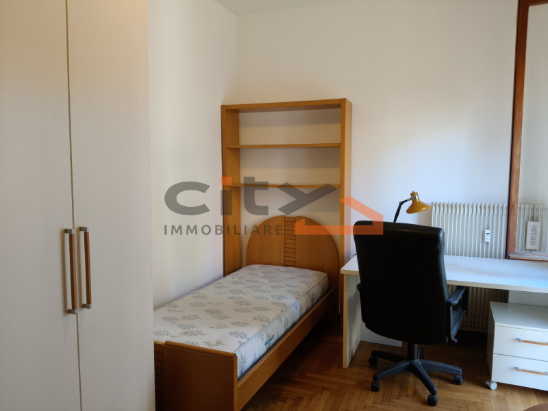 TRICAMERE IN LOCAZIONE BASSANO DEL GRAPPA - APPENA FUORI LE MURA DEL CENTRO STORICO.
Proponiamo i...