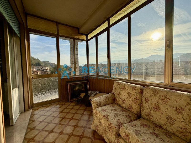 Valdagno - Novale

Stai cercando un ampio appartamento bicamere in una bifamiliare?
Prezzo € 57.0...