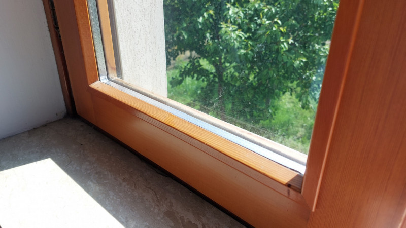 Vicenza, in zona di Sant' Agostino, si propone in vendita una casa singola di ampie metrature, di...