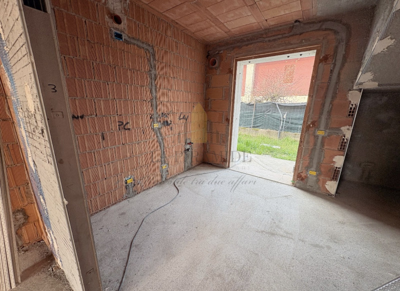 PORZIONE DI TESTA DI TRIFAMILIARE NUOVA – AMPI SPAZI E MANSARDA ABITABILE

Proponiamo in vendita ...