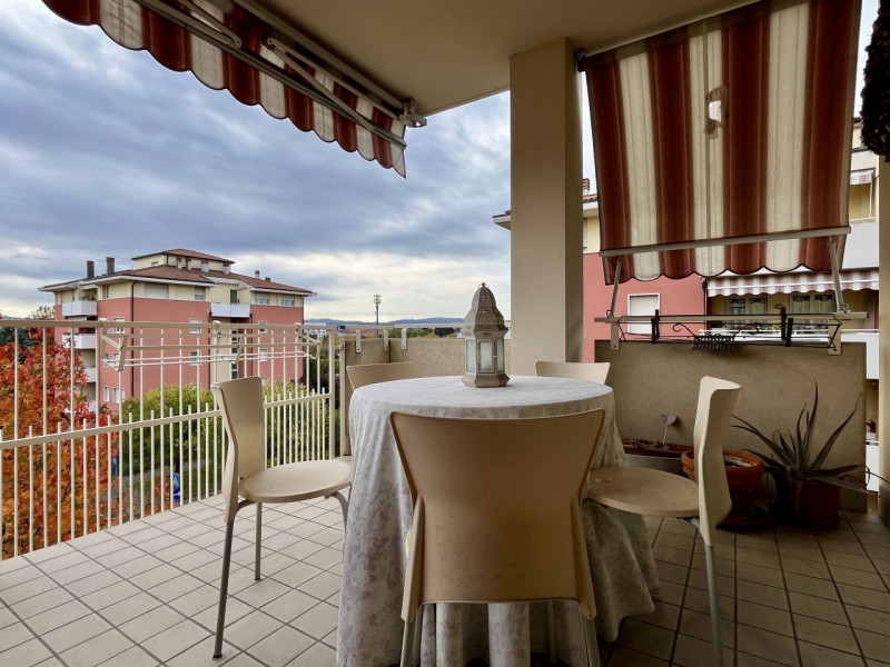 Nel cuore di un quartiere residenziale tra i più curati e ben abitati di Vicenza, circondato da o...