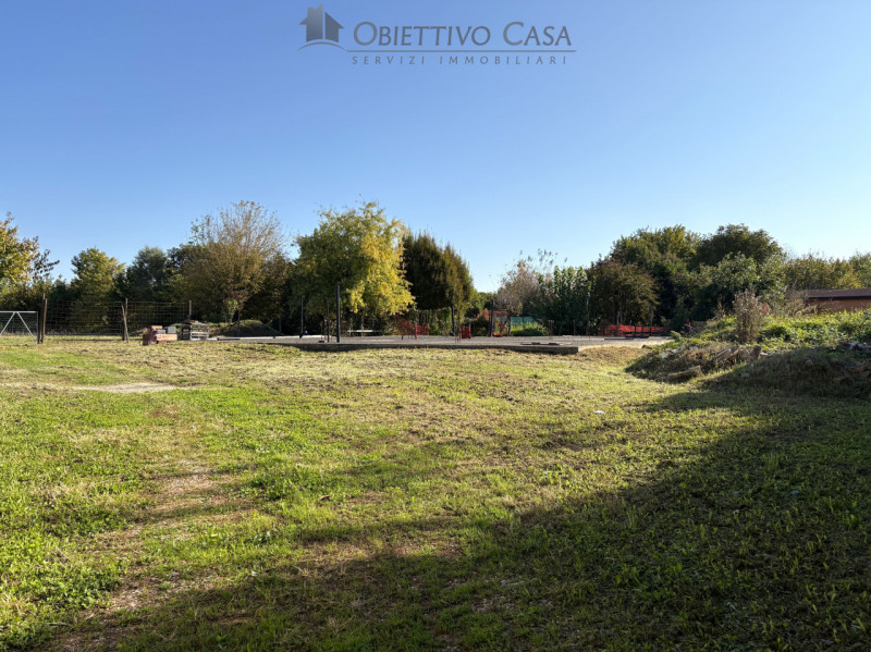 RIO DI PONTE SAN NICOLÒ - A soli 900 metri dal comune di Padova

Rif. PSN145 - Proponiamo in vend...