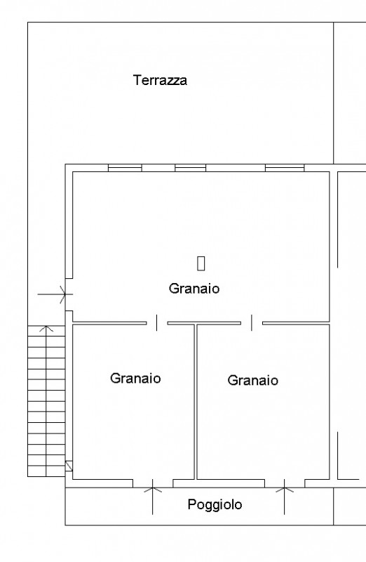 Lapio. Questa porzione di bifamiliare, circondata da 1400 mq di giardino, è un po' particolare: l...