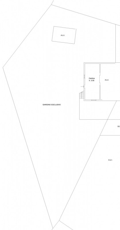 Lapio. Questa porzione di bifamiliare, circondata da 1400 mq di giardino, è un po' particolare: l...