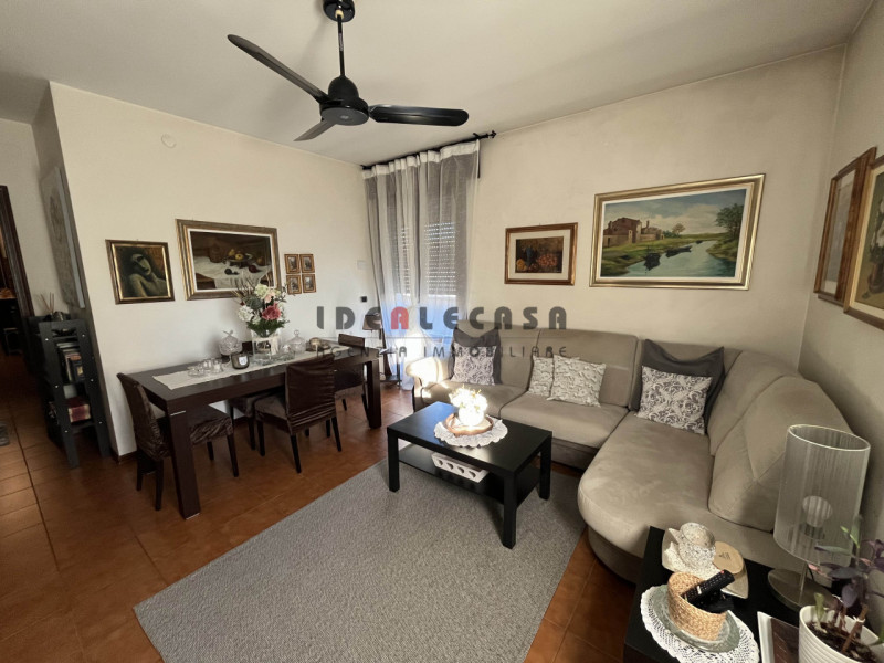 RIF:OM39 SARMEOLA DI RUBANO Proponiamo in vendita appartamento bicamere ben tenuto al terzo e ult...